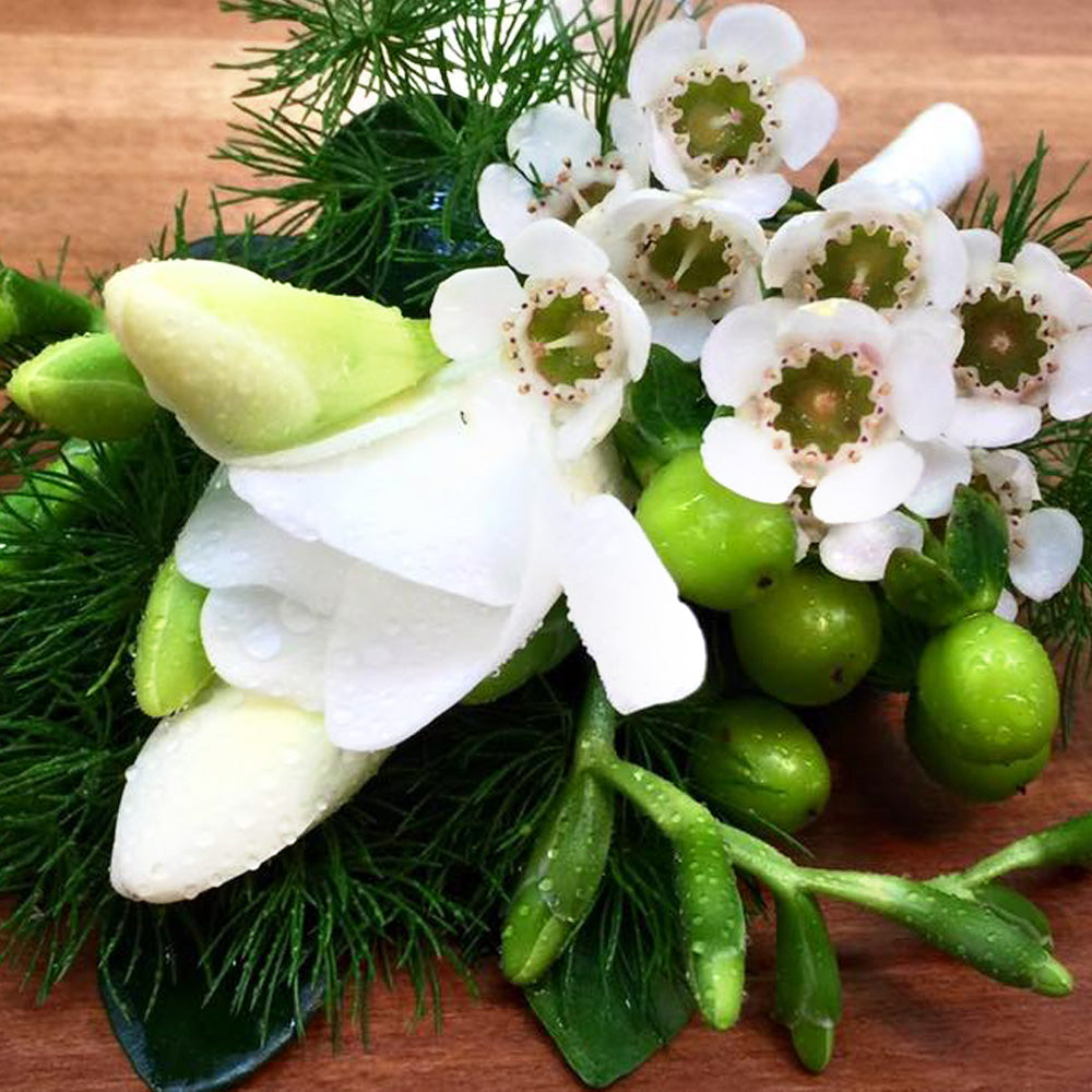 Boutonnière with Freesia Fleuressence
