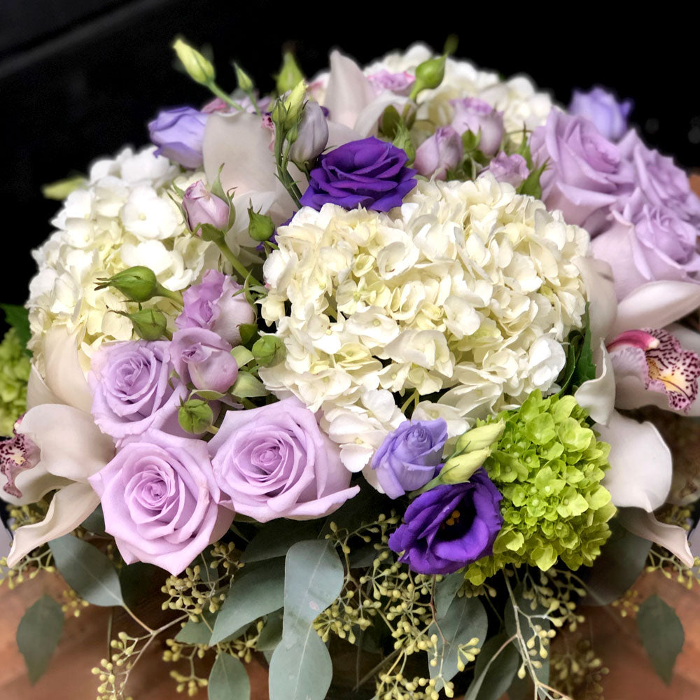 Purple & White Centrepiece Fleuressence 