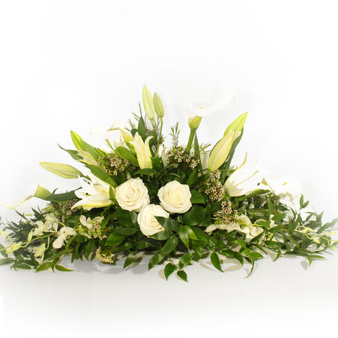White and Green Centrepiece - Elongated Fleuressence 
